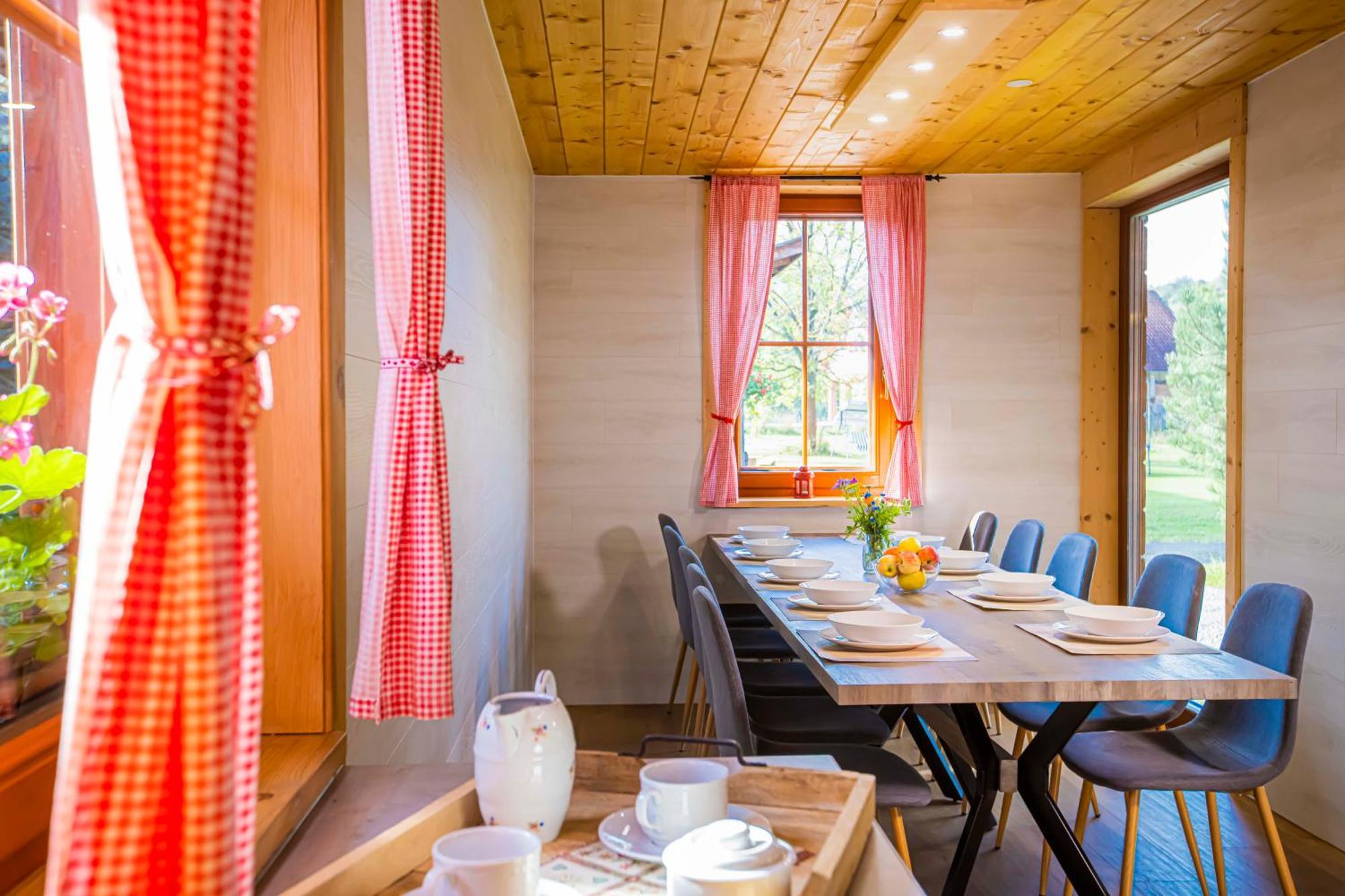 Holiday Raj Besenova Ngoại thất bức ảnh